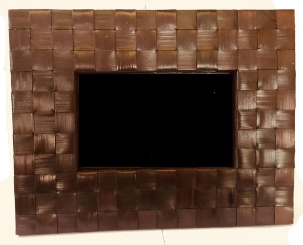 Large Handmade Natural Rattan Traditional Photo Frame 7 inch by 5 inch - Fair Trade
